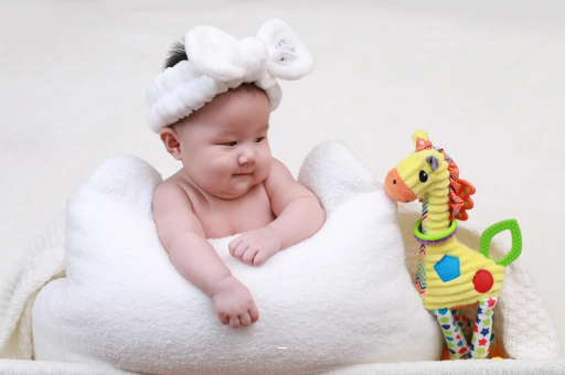 高平宝宝几个月翻身